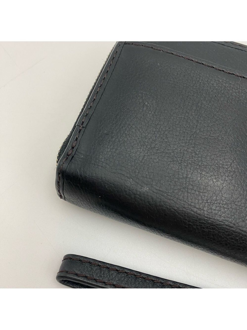 FOSSIL Black Cowhide Leather Clutch Wallet Keyhole Zip Around 8"x4.25" - Picture 8 of 9